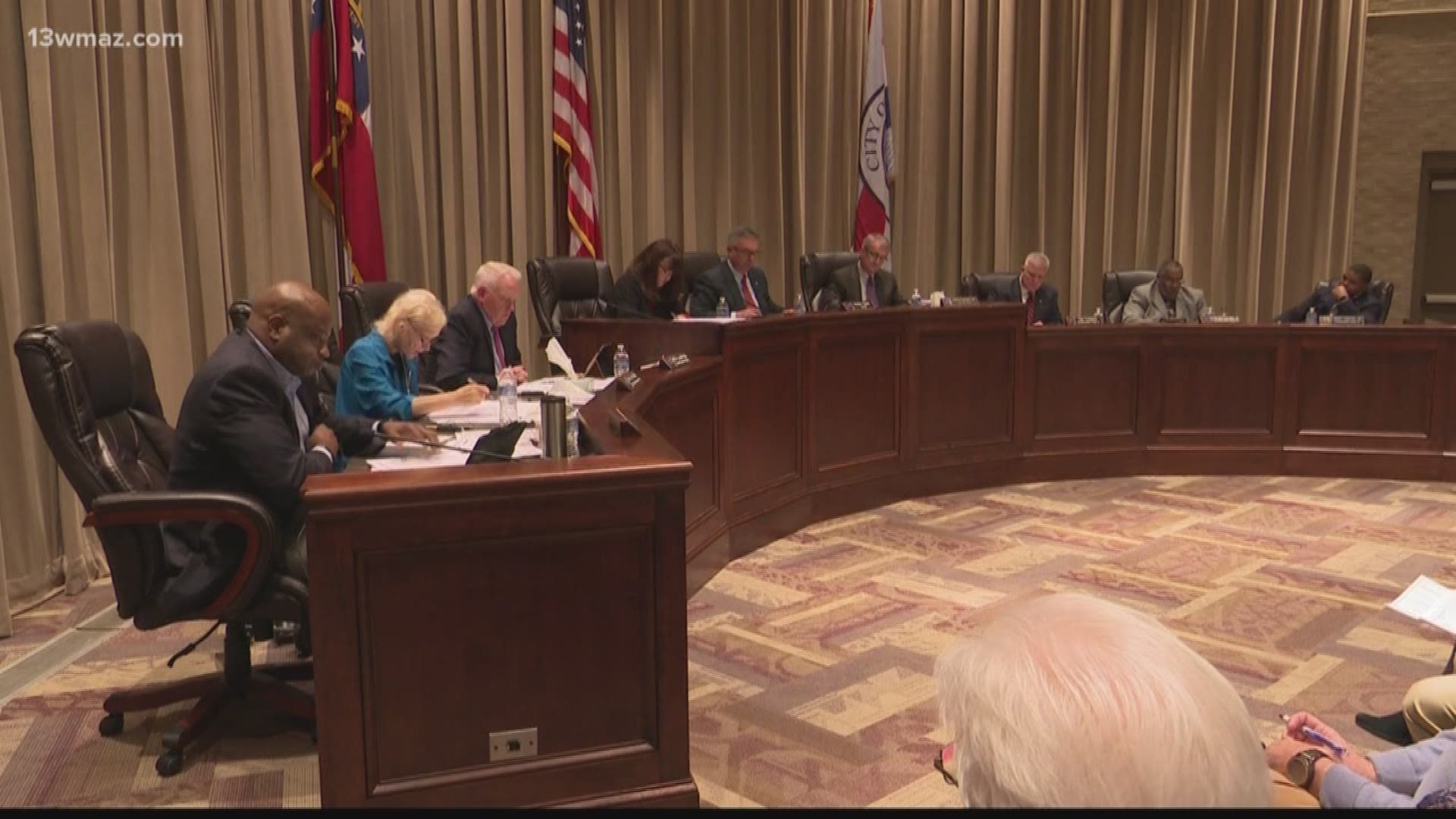 After a late addition to Monday night's agenda, Warner Robins city council voted on the possibility of giving themselves a raise. It wasn't the first time this idea has come up at city hall.