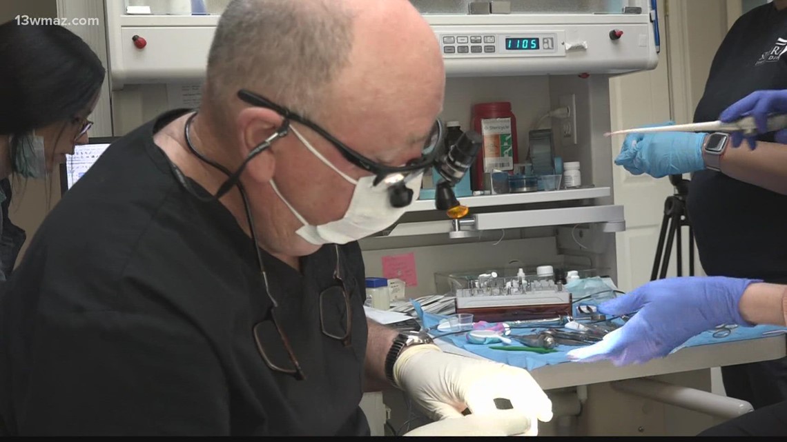 Warner Robins dentist Joe Sumrall celebrates 40 years in business