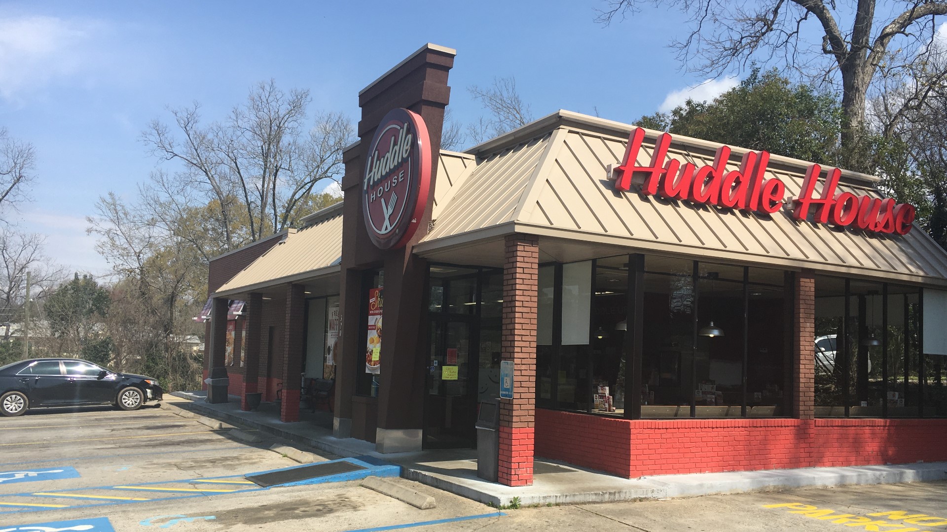 Milledgeville Police say the first homicide of the year happened at the Huddle House on East Hancock Street. That's where 17-year-old Jamonte Solomon was killed.