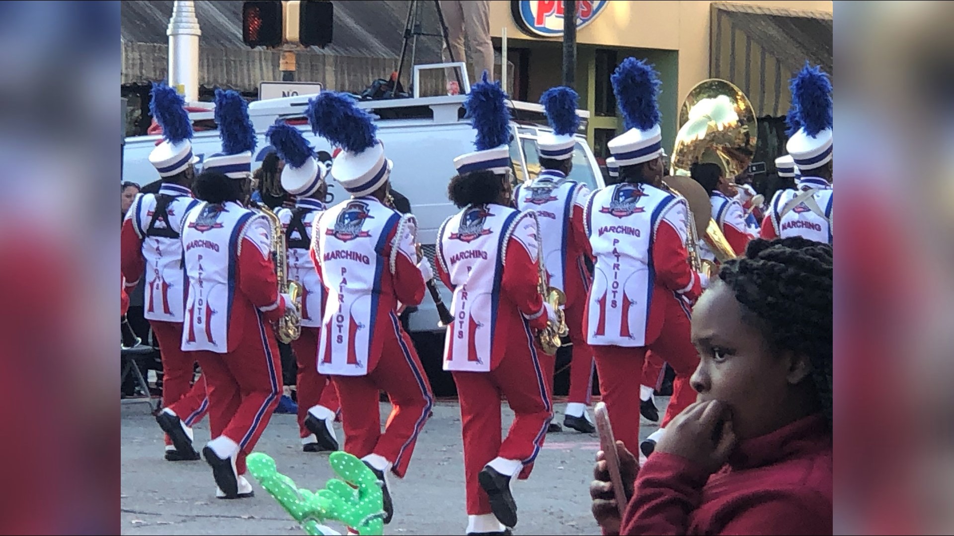 Macon's annual Christmas Parade rolls through downtown