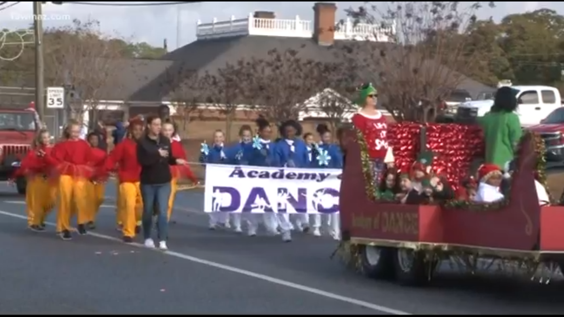 Downtown Perry Christmas Parade brings in the holiday cheer