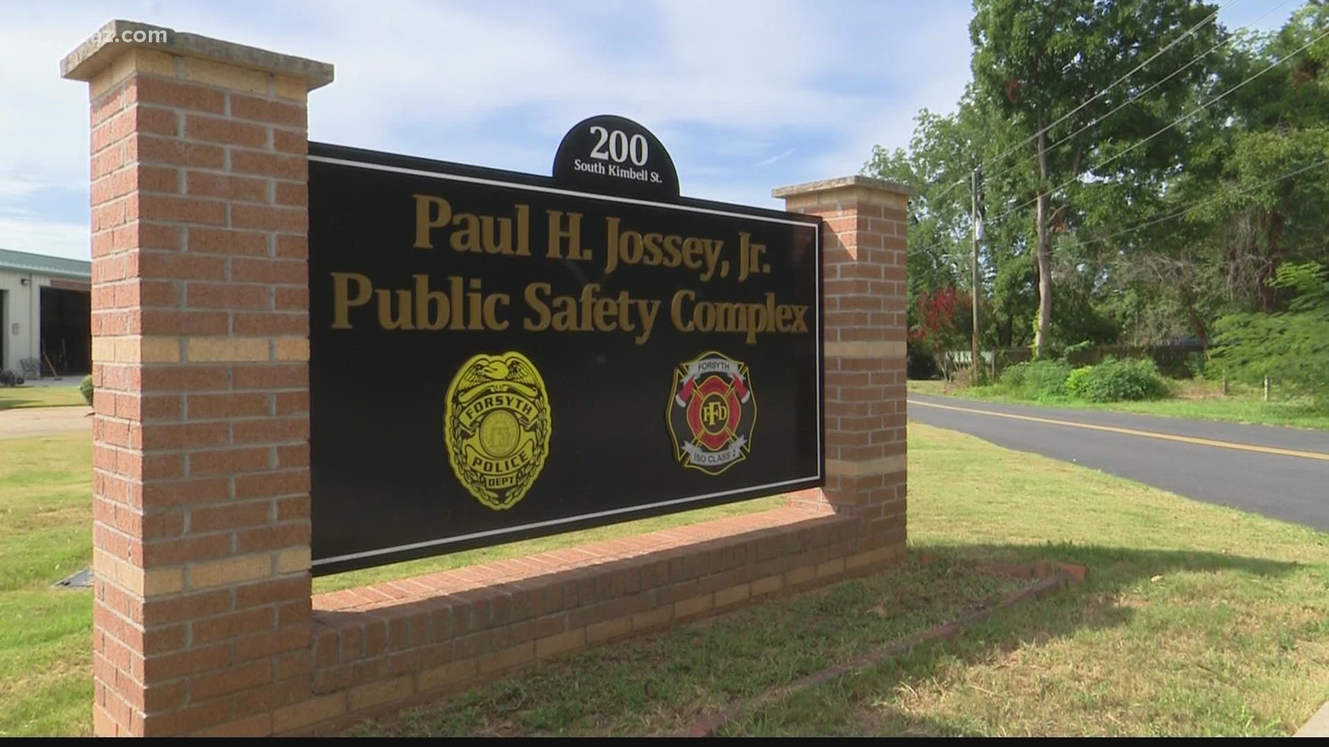Forsyth Police Department are looking to hire new patrol officers and a new chief.