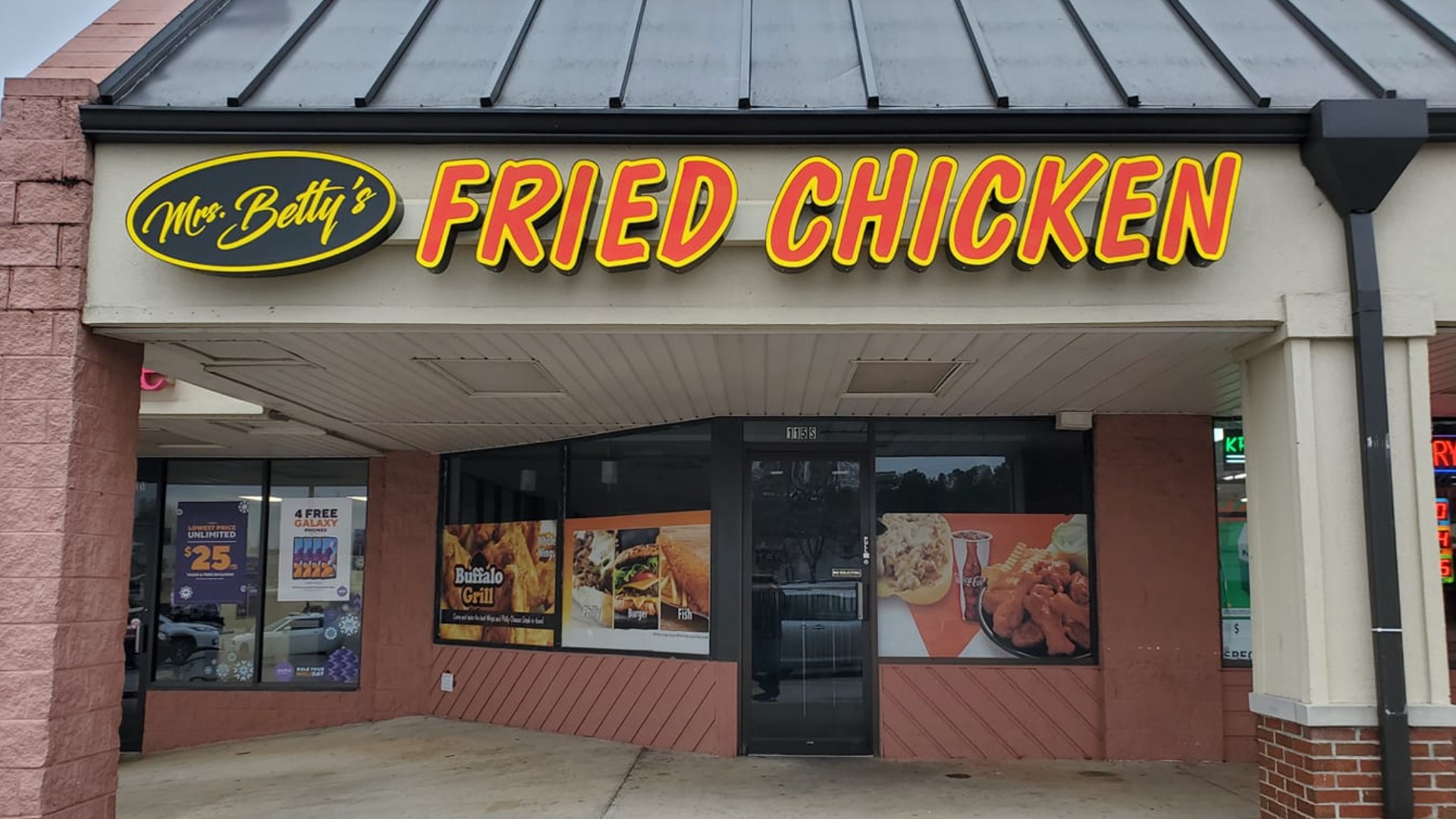 Ms. Betty's Fried Chicken on Russell Parkway has deep-fried burgers, fish plates, fried chicken and desserts