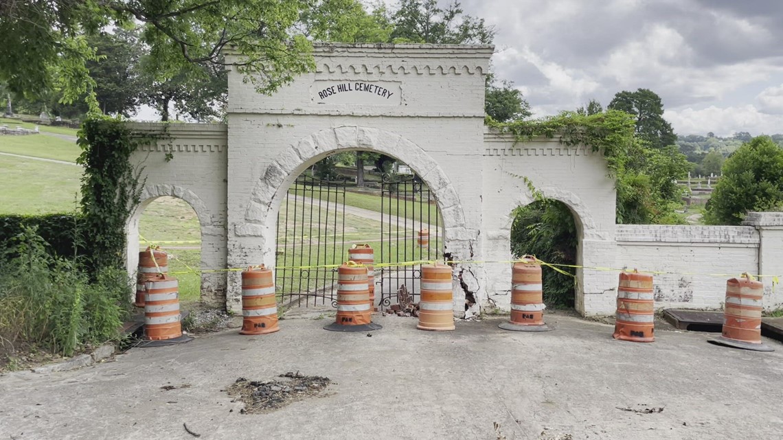 Truck rams the arch at Rose Hill Cemetery, causes extensive damage