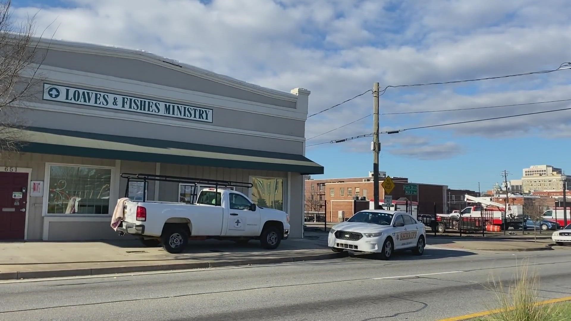 Man killed in shooting at Loaves and Fishes in downtown Macon