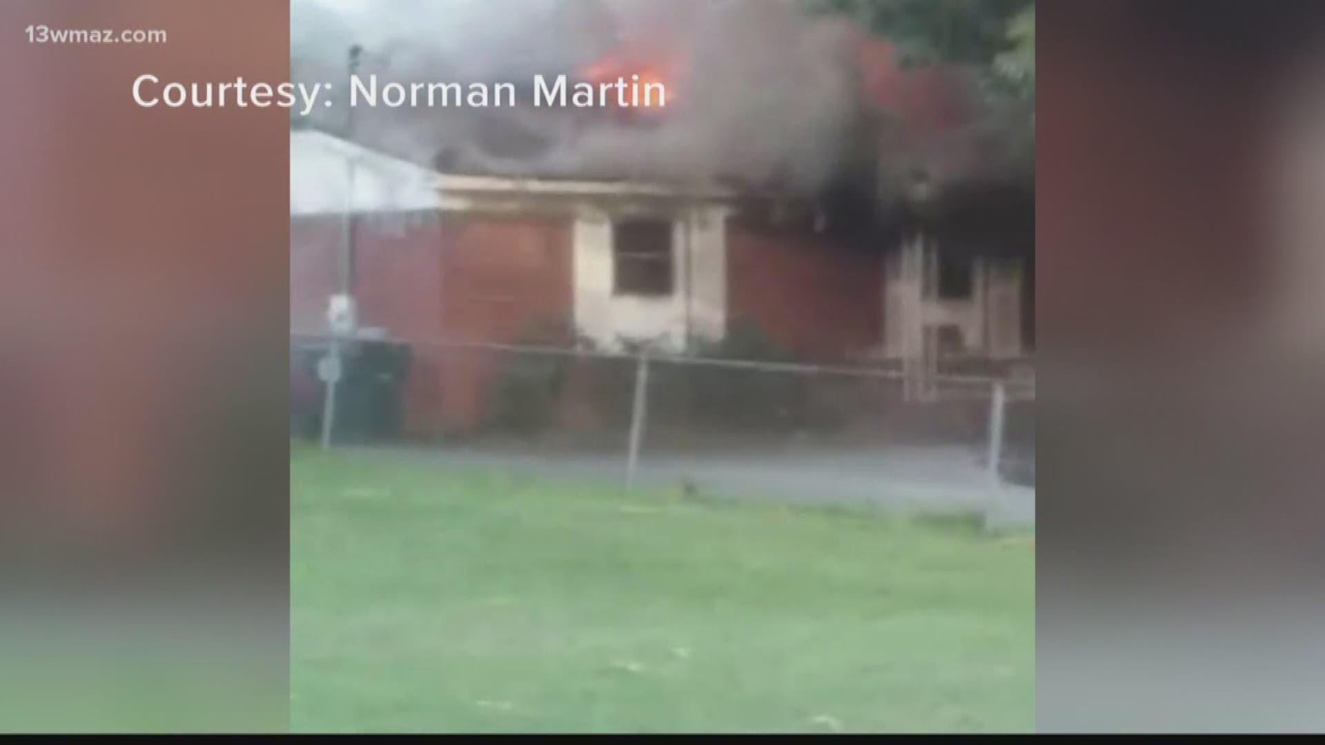 Warner Robins home catches fire