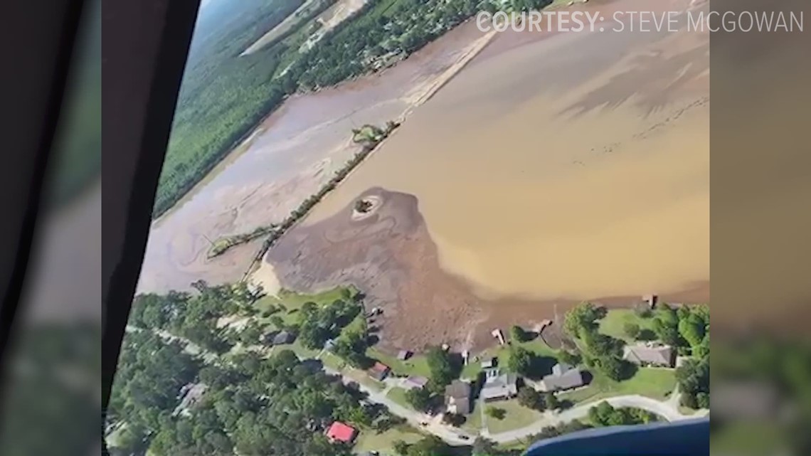 Flyover of dam breach on Lake Tchukolako