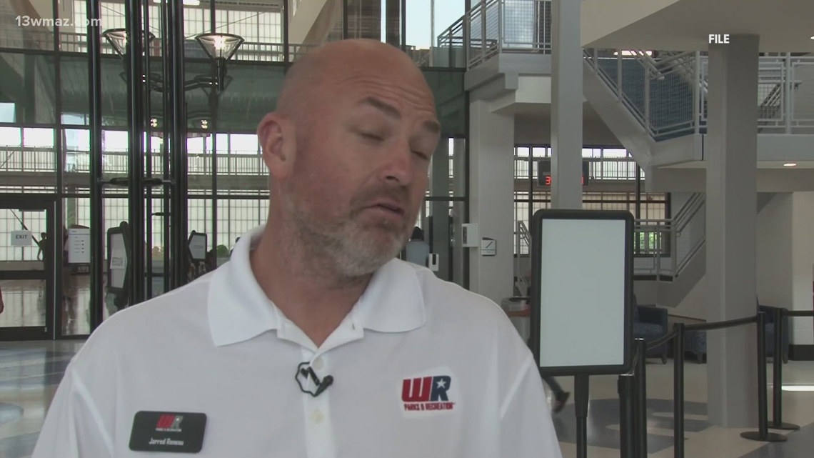 Warner Robins golf course manager resigns secures $50 000 severance