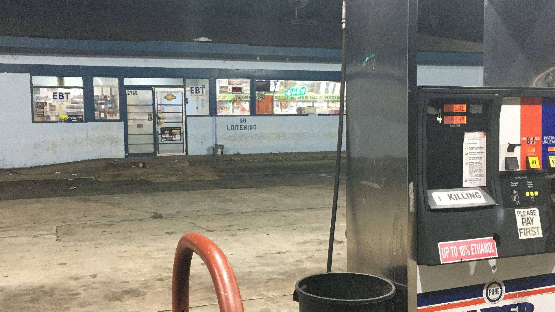 Bibb County Coroner Leon Jones says it happened as she sat in her car at a gas station.