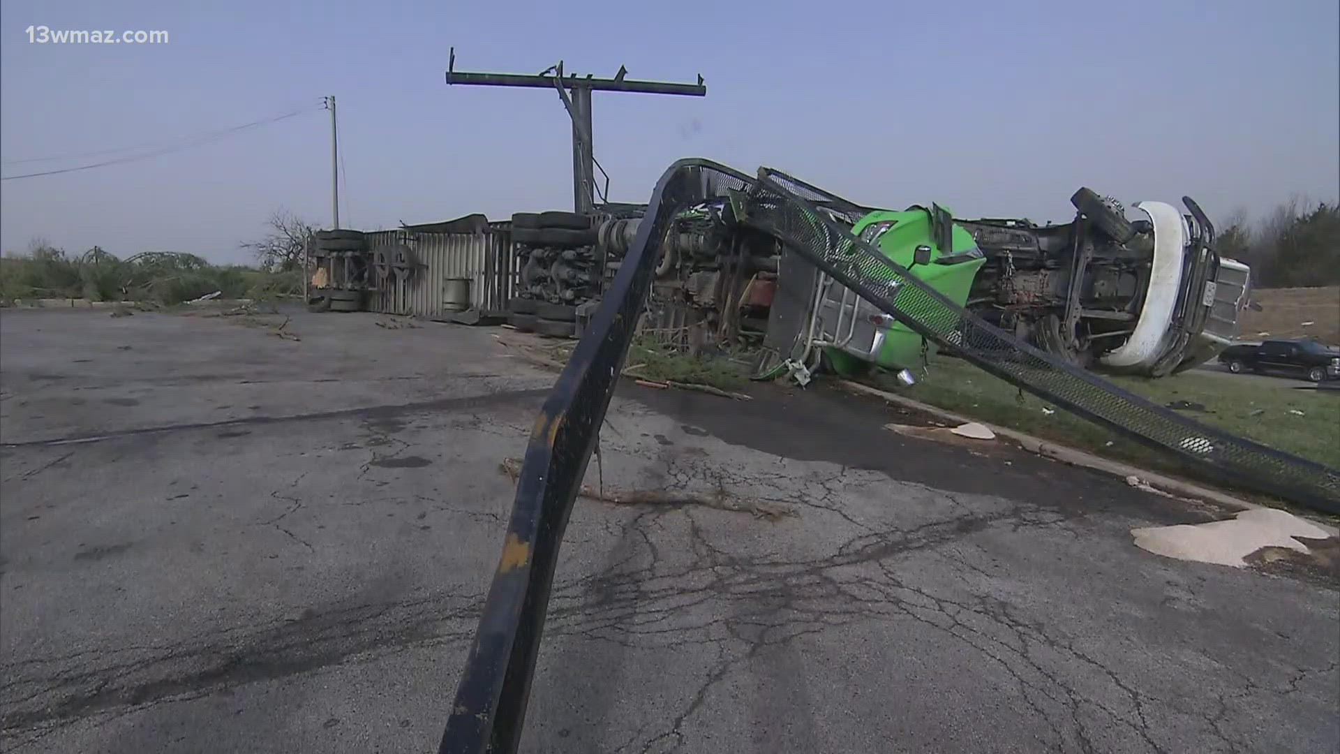 At least 32 dead in massive US storm after Kansas reports 8 fatalities ...