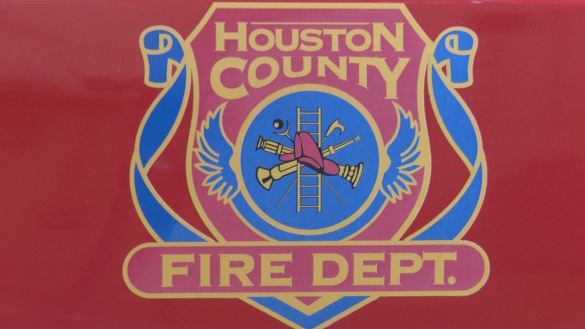 Houston County Fire responding to fire Monday morning, home unlivable after smoke and fire damage, chief says
