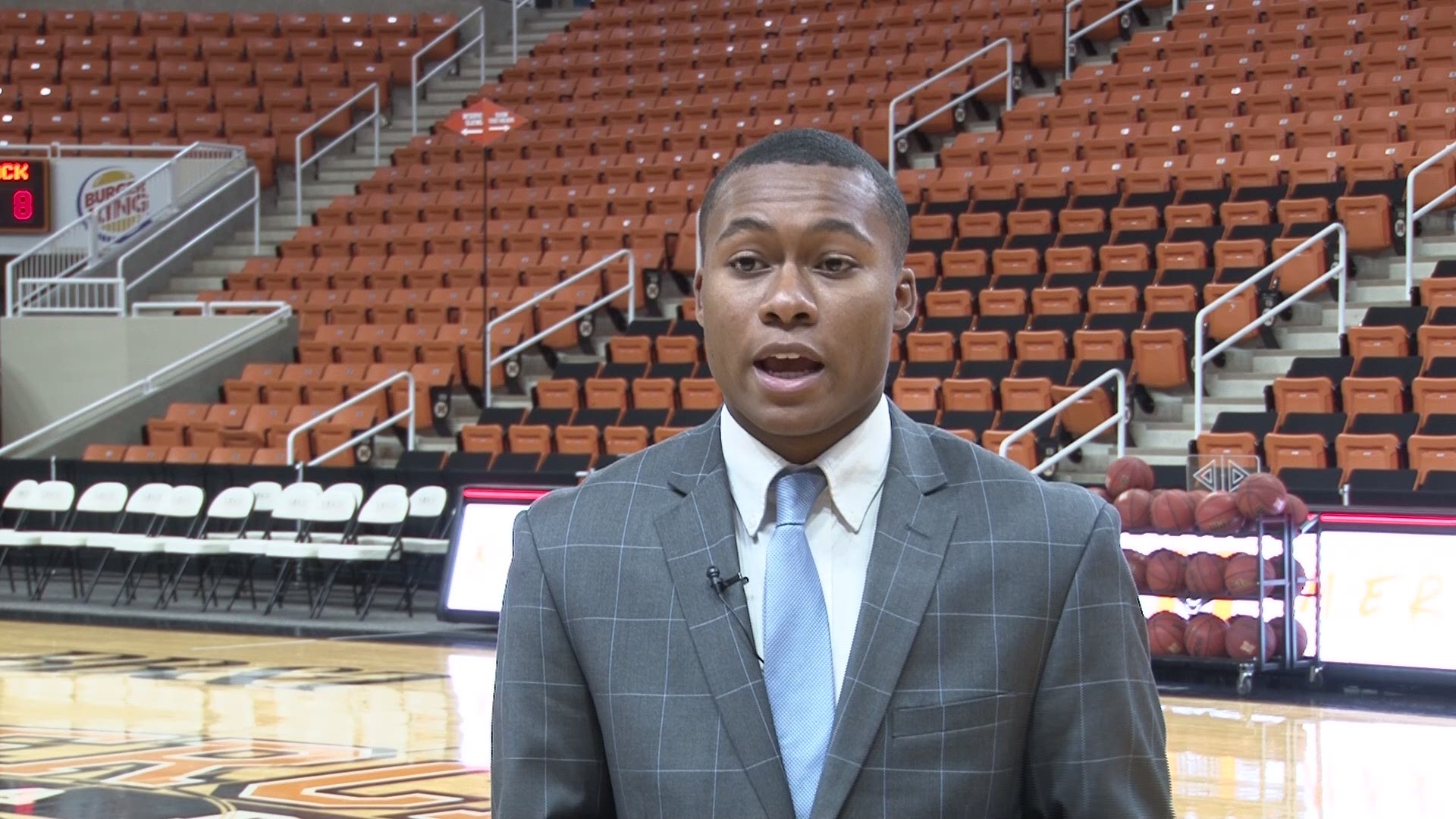 13WMAZ reporter Avery Braxton is a Mercer University graduate and works part-time for the school' sports division as ESPN3 talent. Braxton explains what it's like to be a sports broadcaster and general assignment news reporter.