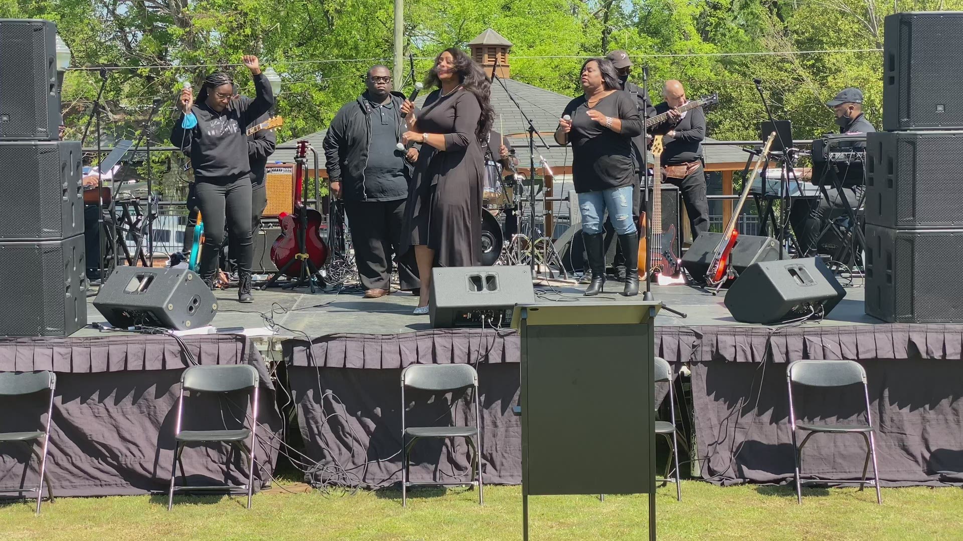 Festival in Macon neighborhood celebrates life and legacy of Little Richard.
