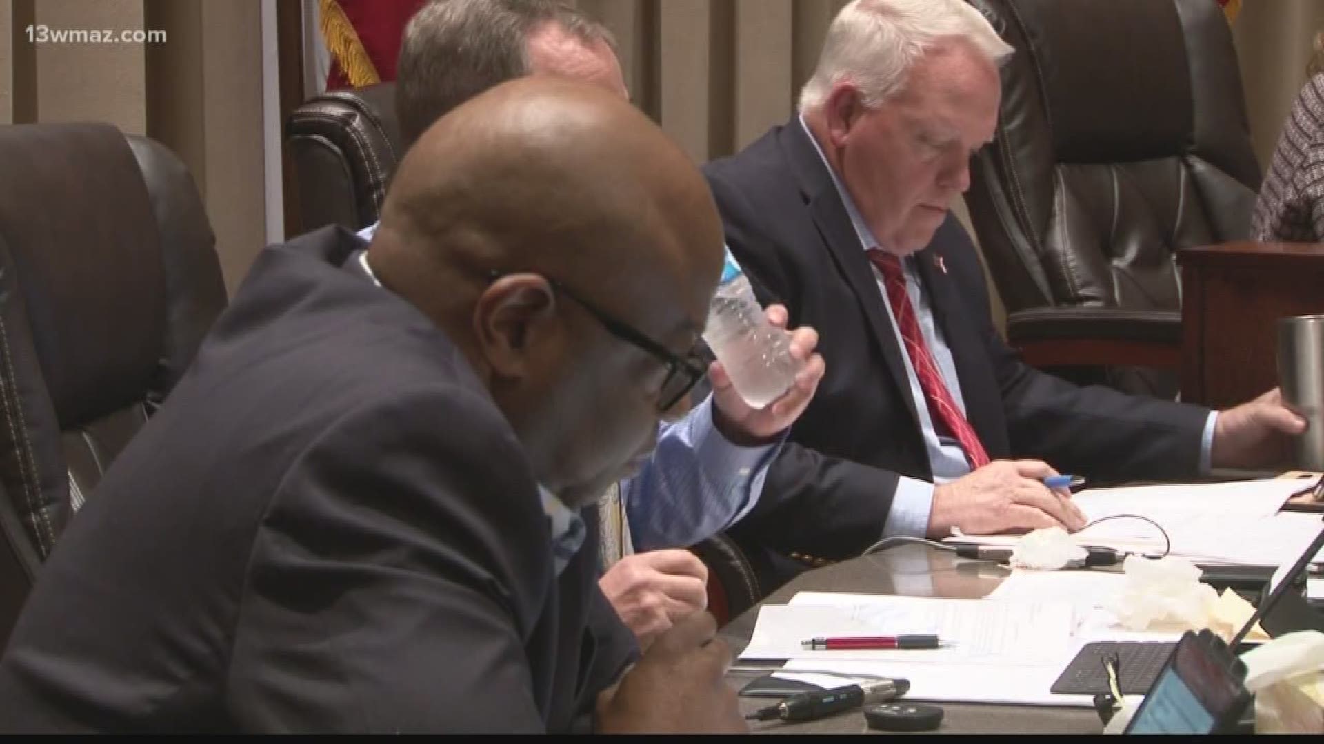 Warner Robins city leaders met tonight to appoint a new city attorney and decide on whether to move forward with a Perkins Field housing project.