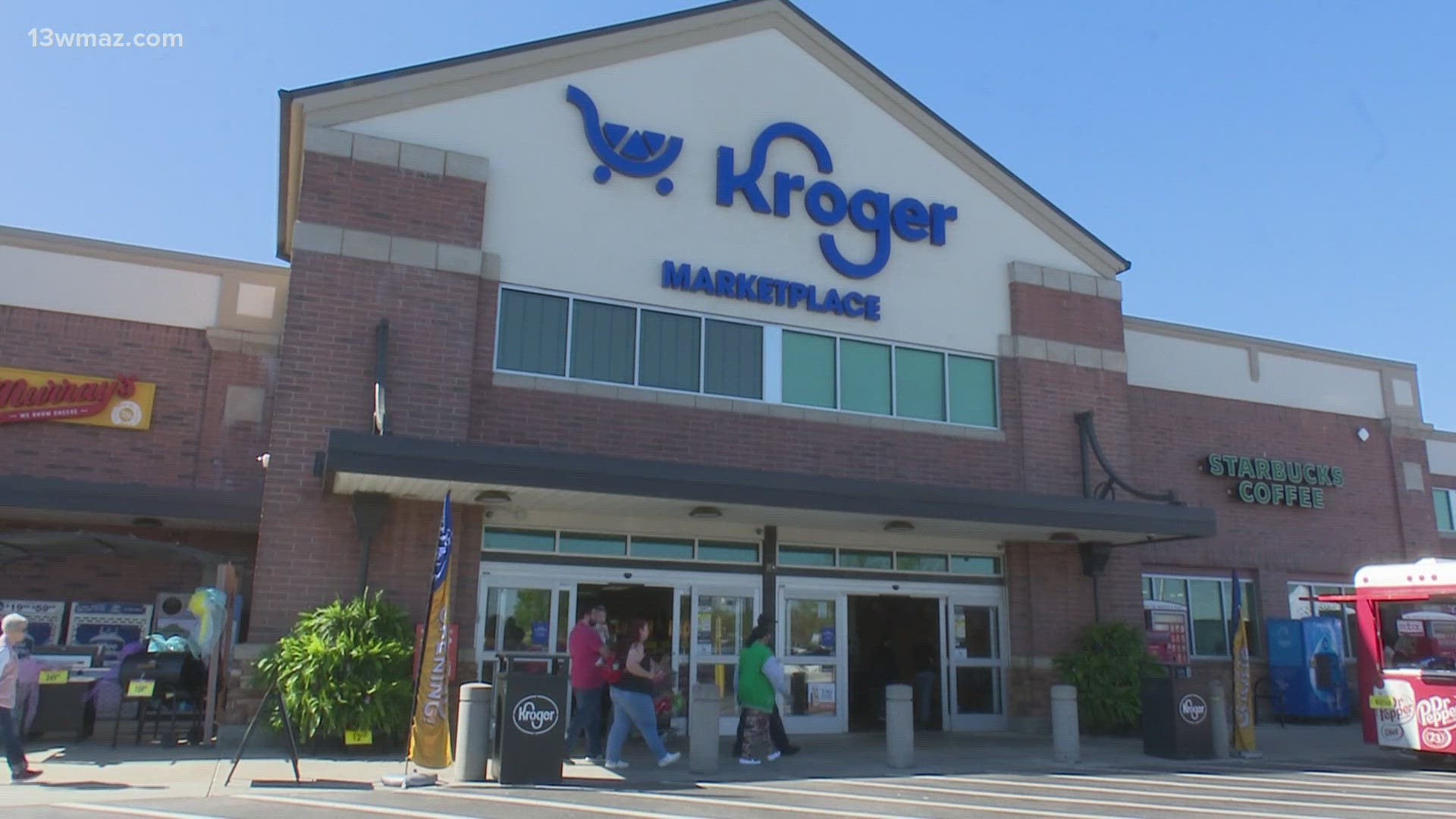 On Friday, there was a ribbon-cutting ceremony for the new Bonaire Kroger Supermarket at The Shoppes at Houston Lake. Altogether, it was a $2.7 million capital inves