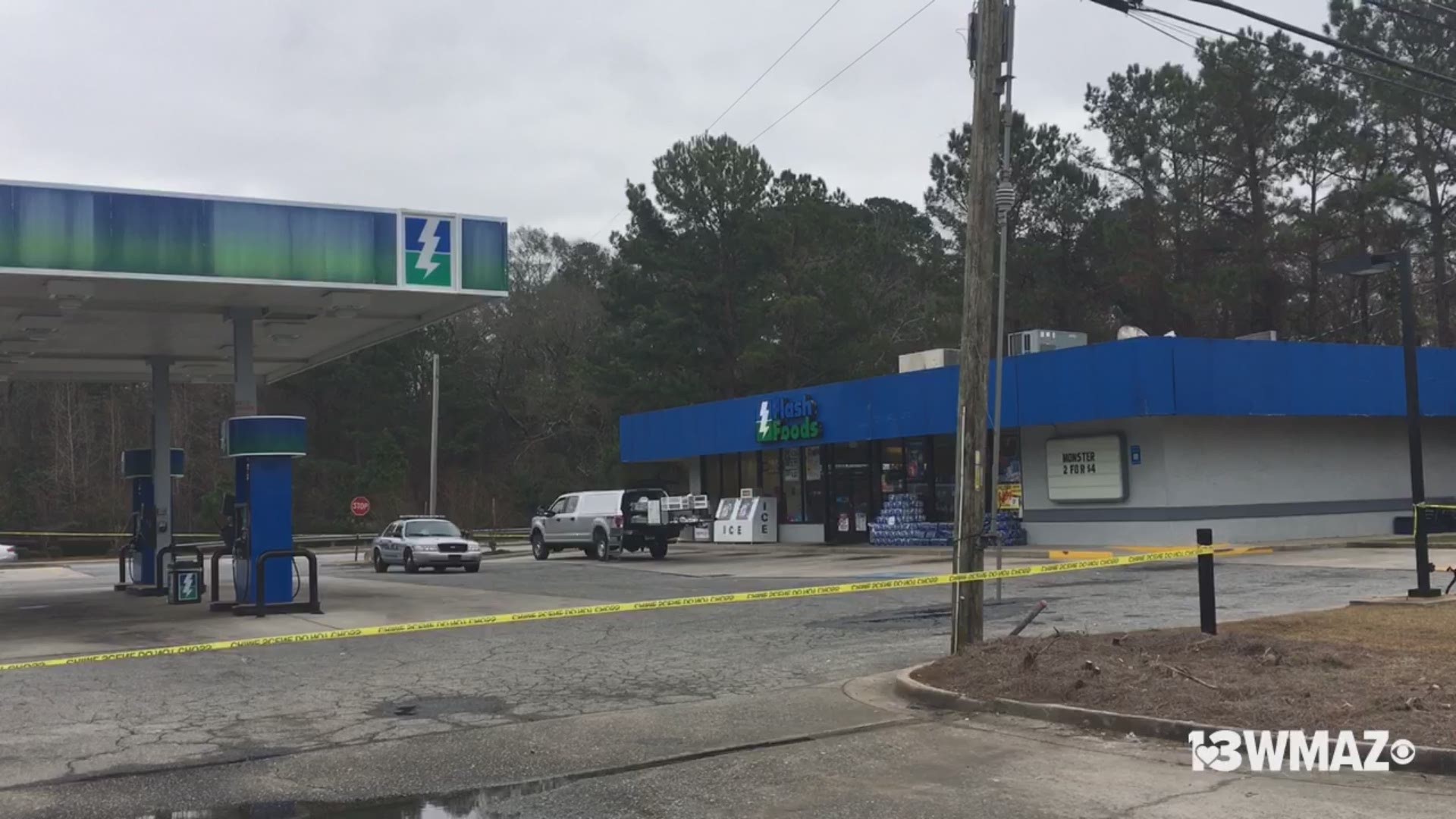 Warner Robins Police are investigating a robbery at the Flash Foods on Watson and Corder Rd