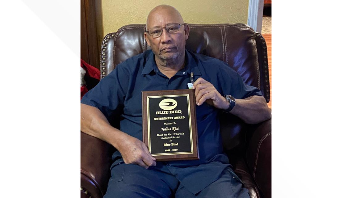 'Someone that you'll never forget': Macon County man retires from Blue Bird Corporation after 55 years - Vimarsana News