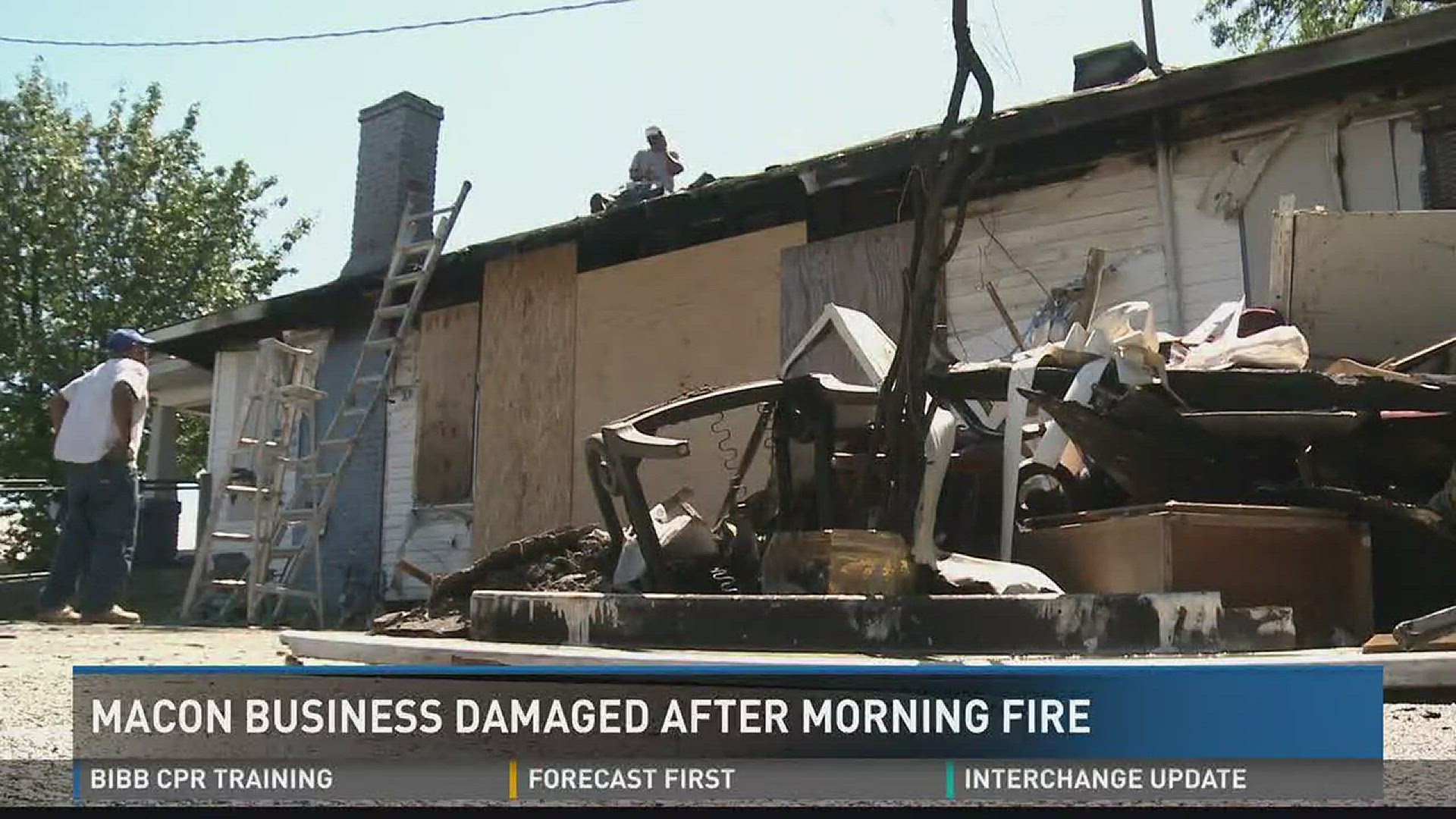 Macon business damaged after morning fire
