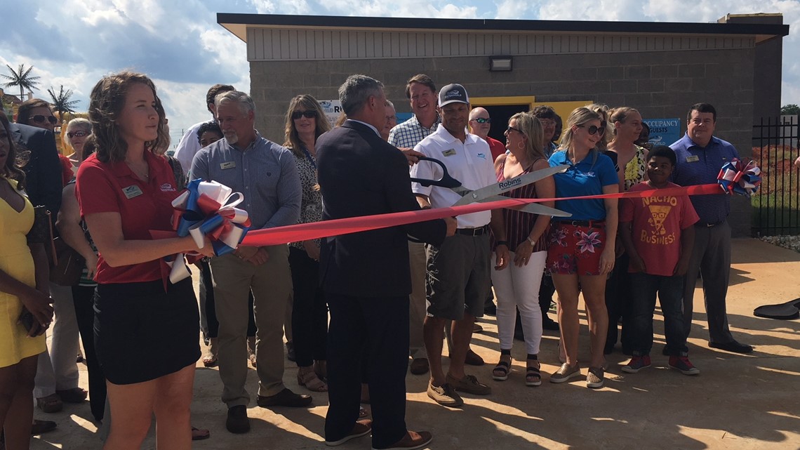 Warner Robins Christmas Parade 2022 Warner Robins Christmas Parade To Be Run By Rigby's Water World This Year |  13Wmaz.com