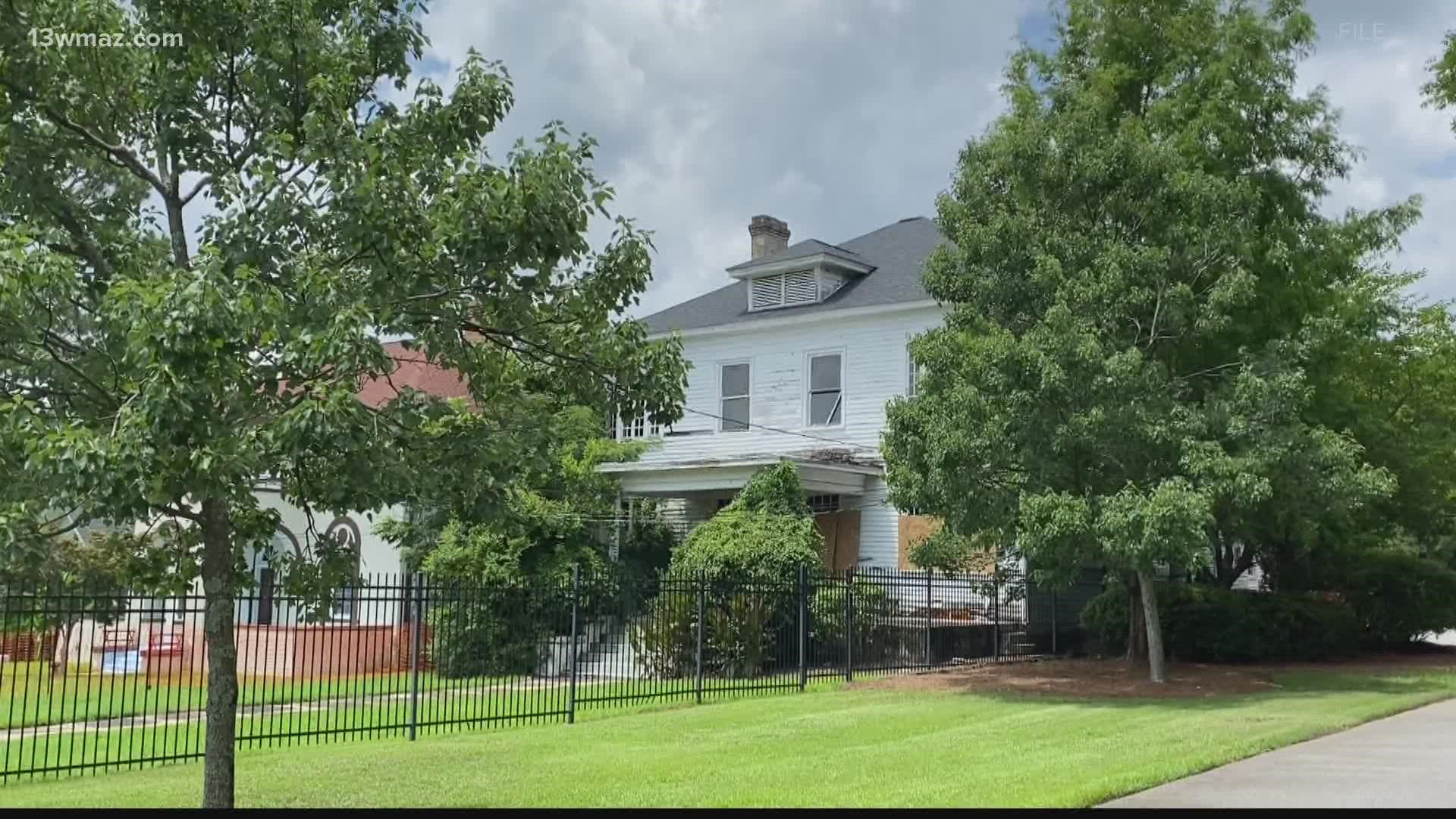 Some in the neighborhood say the home at 2353 Vineville once belonged to the first woman to receive a bachelor's from an accredited university.