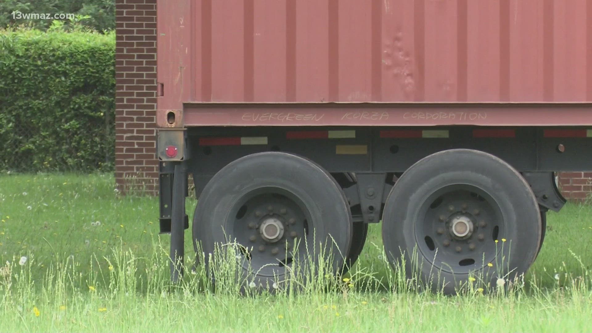 Illegal truck parking is provoking the ire of some Warner Robins residents.