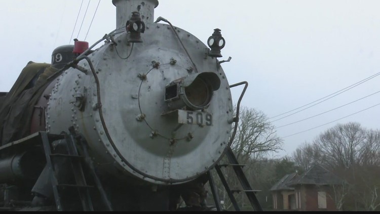 'Get it back looking beautiful': Steam train in Carolyn Crayton Park restored