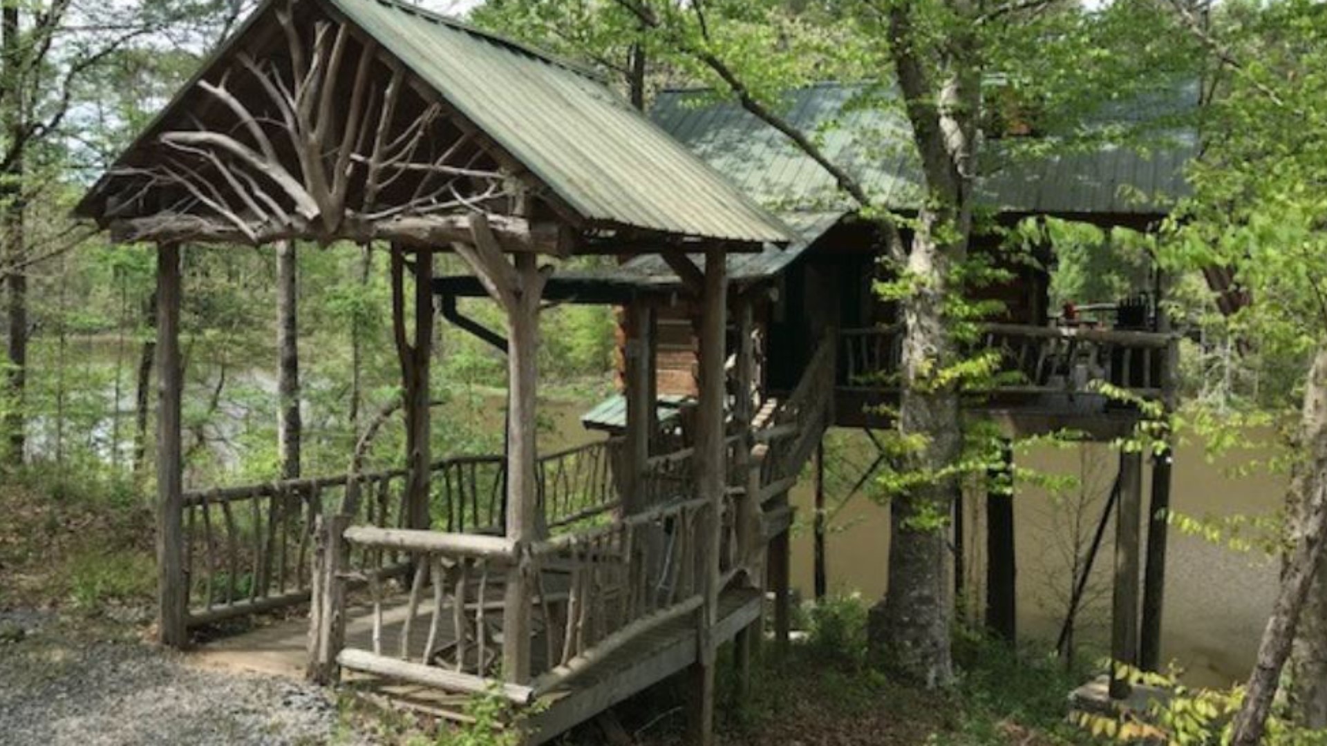 Get back to your childhood at this this treehouse hideaway in Jackson. It has 15-foot Cathedral ceilings, a hot tub, and boats are included in the rental