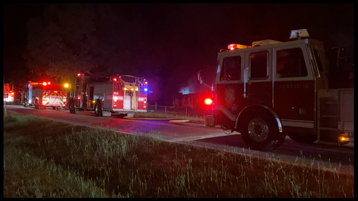 Crews fight fire on Hitchcock Road in Macon