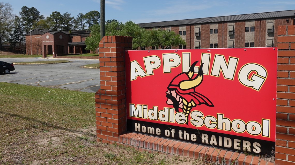 East Macon residents compromise to save Appling Middle School ...