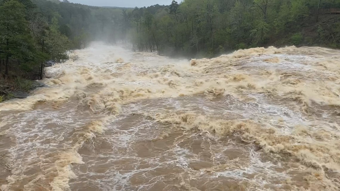 Floods in Monroe County block streets, trap campers at High Falls - Vimarsana News