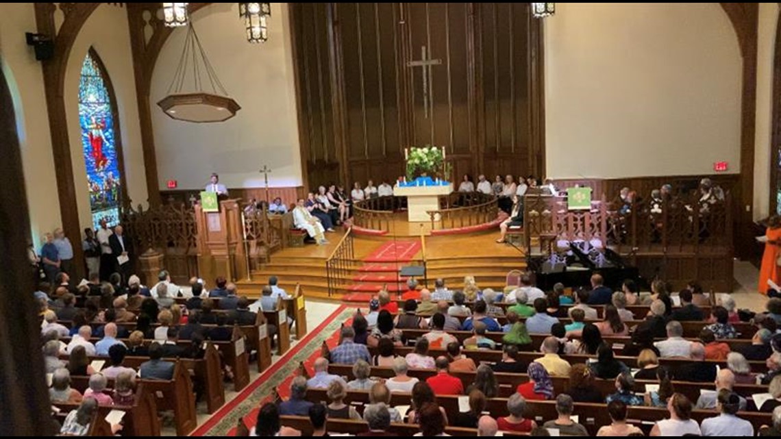 Georgia leaders speak out against antisemitism during service - Vimarsana News