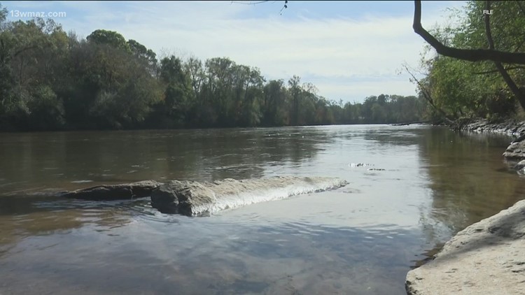 Search continues for missing 20-year-old swimmer at Amerson River Park