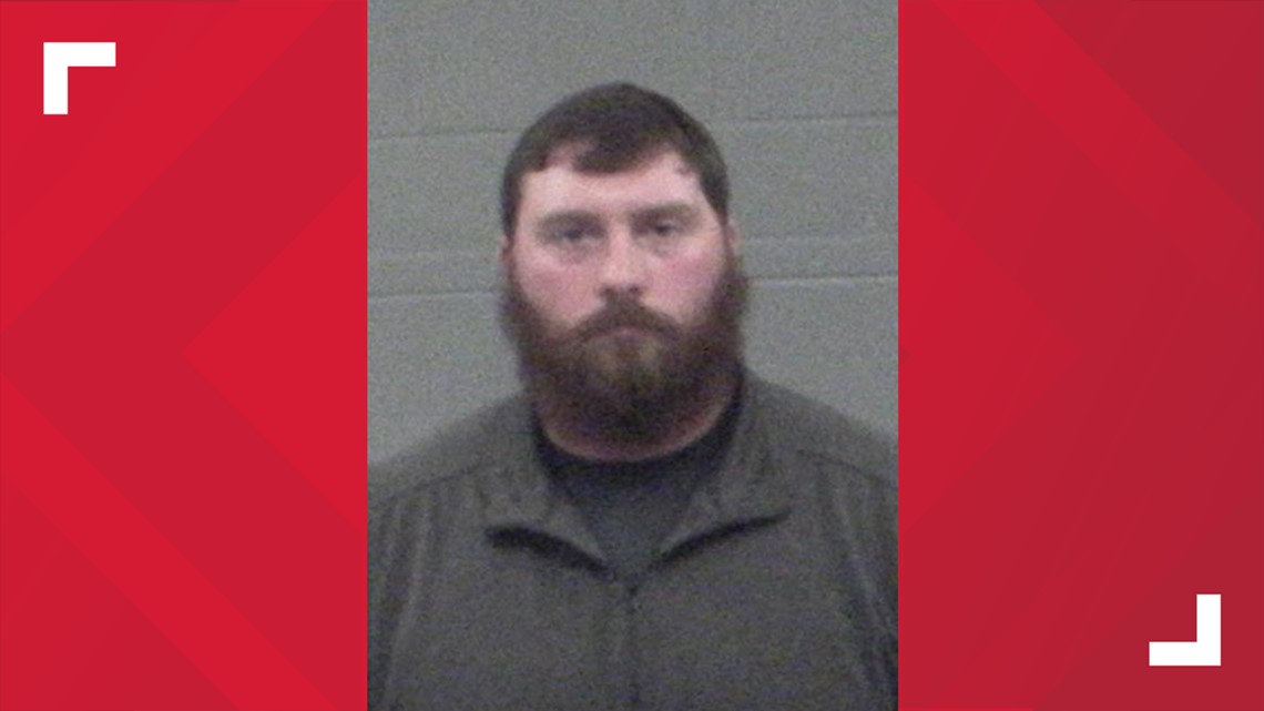 Peach County HS teacher charged after alleged texts to student - Vimarsana News