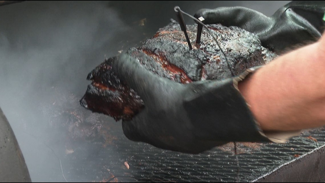 Dublin hosts 'Pig in the Park' for St. Paddy's Day celebration - Vimarsana News