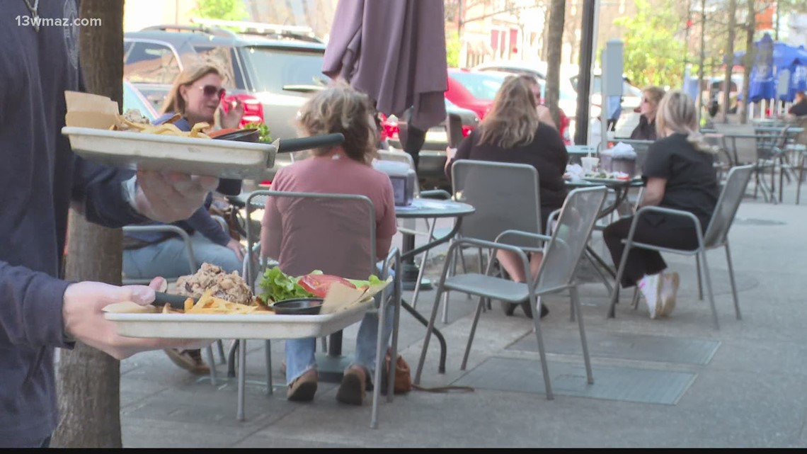 Central Georgia restaurants struggling with staffing - Vimarsana News