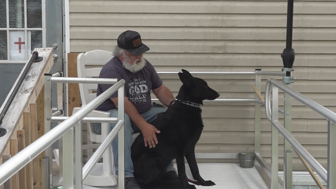 A Warner Robins disabled veteran says he was turned away from a restaurant over his service dog, leading to a complai...