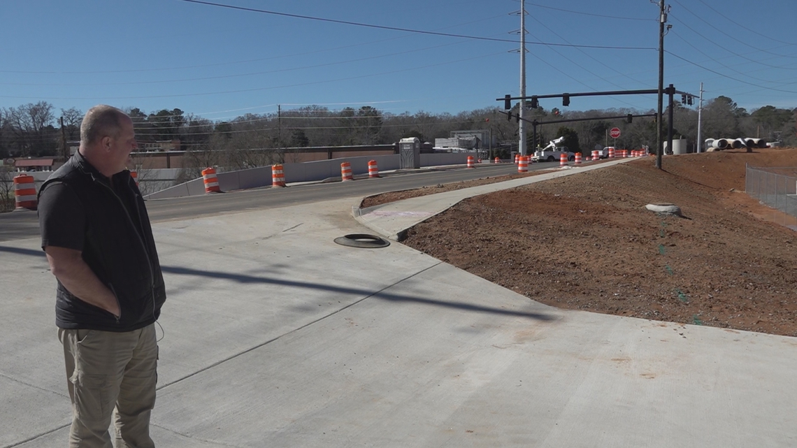 'Sales have definitely gone down' | Baldwin County bridge delays hits local business hard