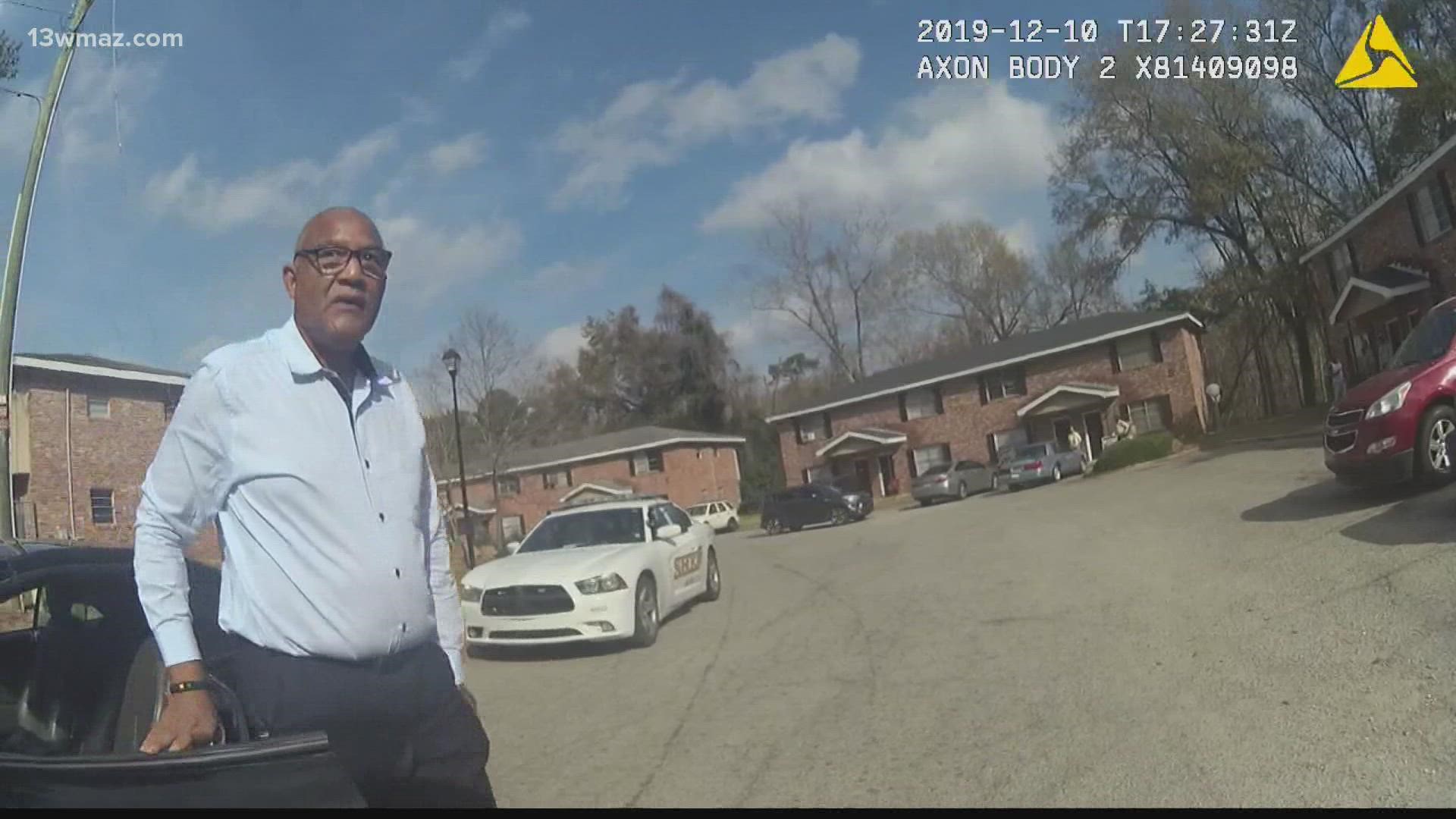 Bodycam video shows Ellis leaving the parking lot after deputies repeatedly asked him to leave, but minutes later, video shows Ellis returned.