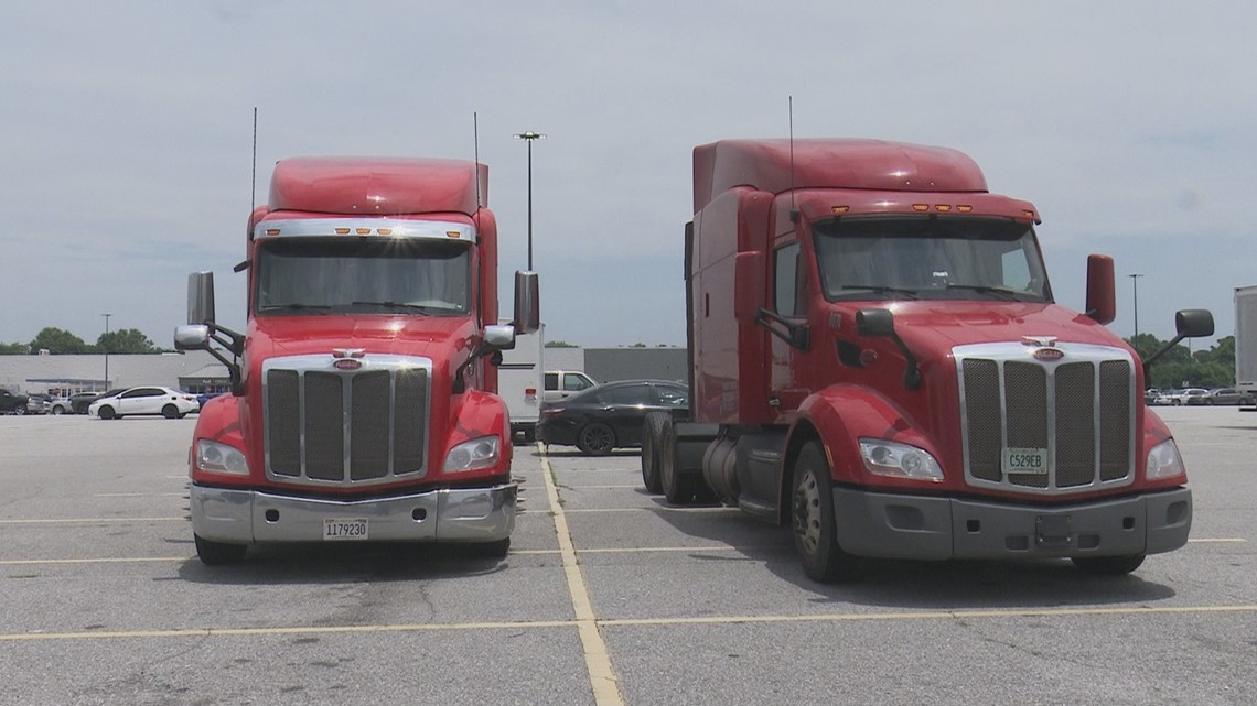 Folks in Warner Robins concerned about parked trucks - Vimarsana News
