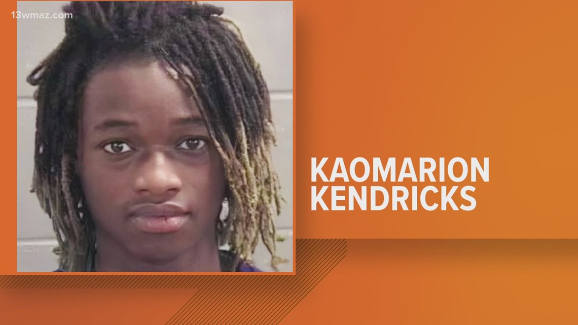 murder-suspect-wanted-after-shooting-of-15-year-old-outside-georgia