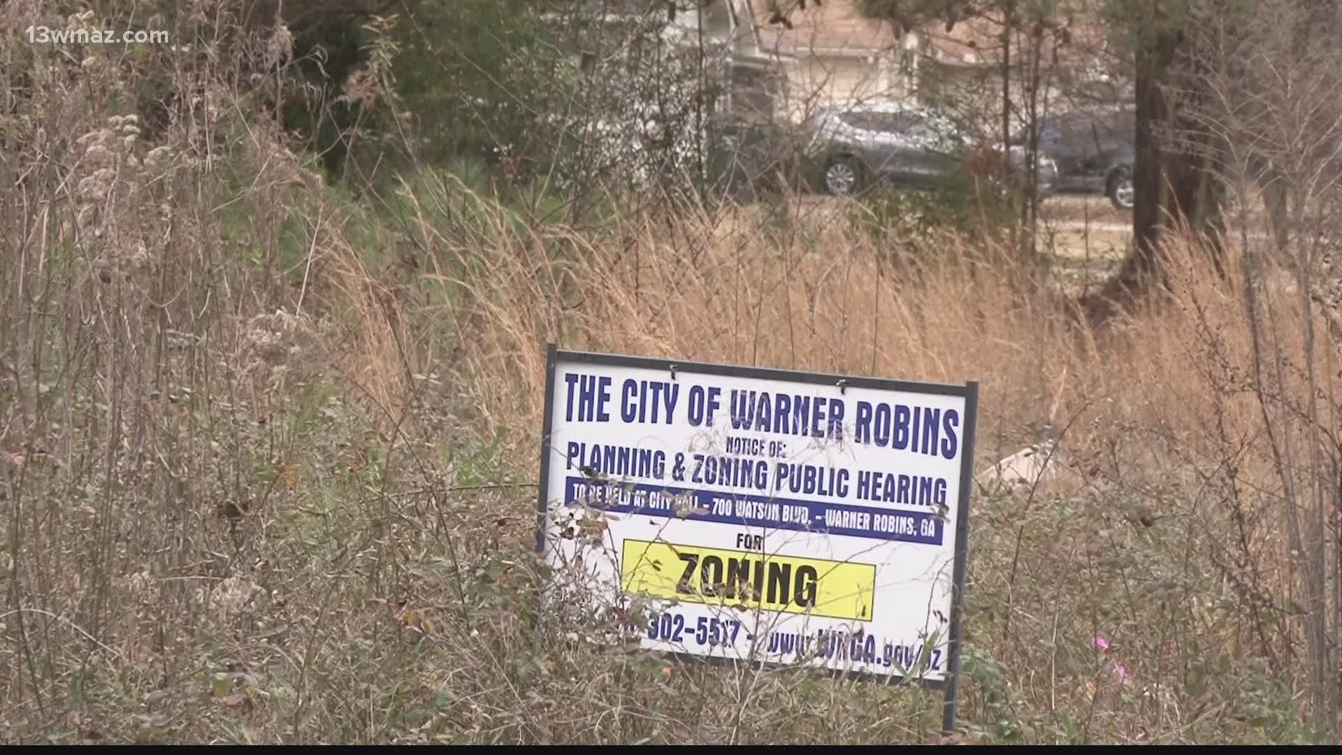Tuesday, a Warner Robins board will discuss whether to rezone part of the Northlake Subdivision to make way for a 240-apartment project.