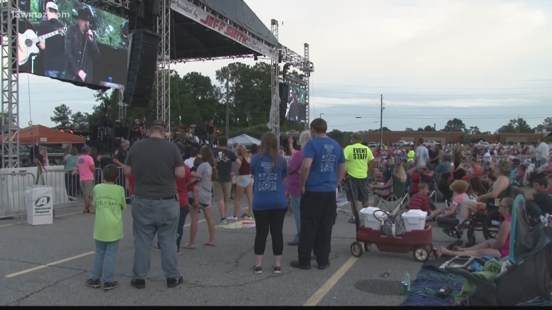 The Independence Day Celebration in Warner Robins is just a little over two weeks away, but it can't happen without the help of volunteers. Courteney Jacobazzi has more on how you can help keep the July 3 show rolling along.