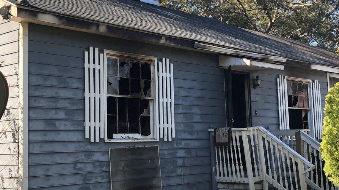 Woman, 4-year-old killed in fire at Warner Robins home - Vimarsana News