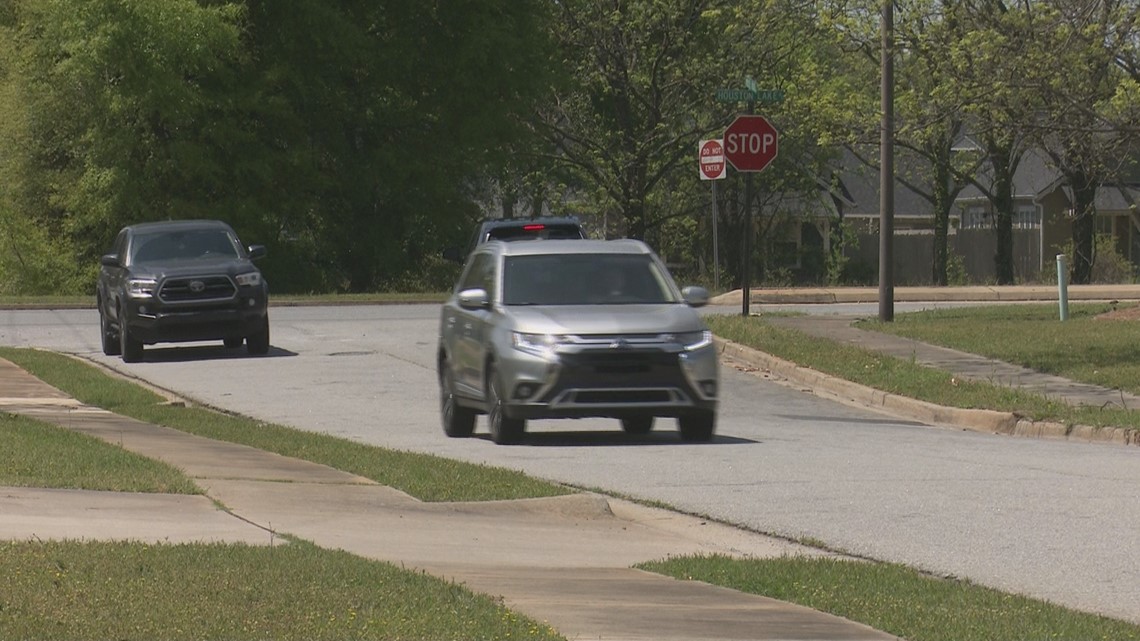 Warner Robins rezoning request sparks neighborhood concern - Vimarsana News