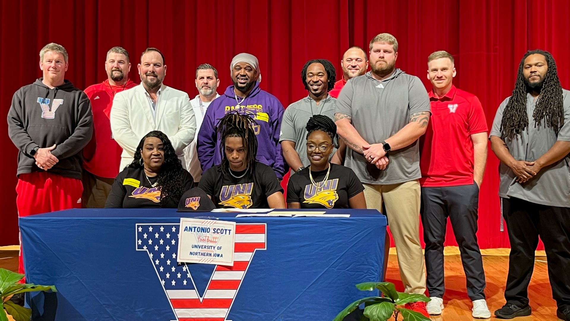 Central athletes participate in National Signing Day 2024