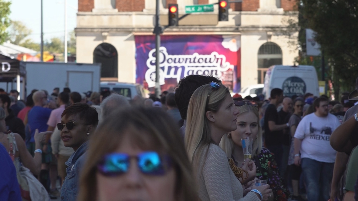 People flock for annual Macon Beer Fest and health screenings