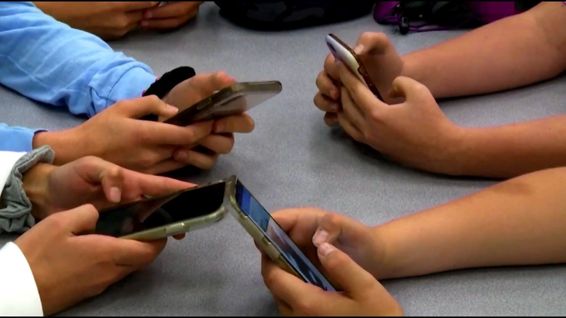 Georgia AG urging parental controls for TikTok, Snapchat - Vimarsana News