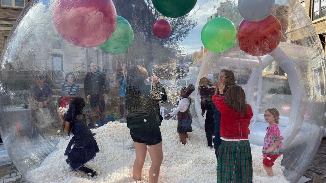 Folks get festive at downtown Macon Christmas activities - Vimarsana News
