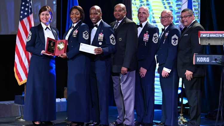 Robins Air Force Base master sergeant receives 1st Sergeant of the Year award
