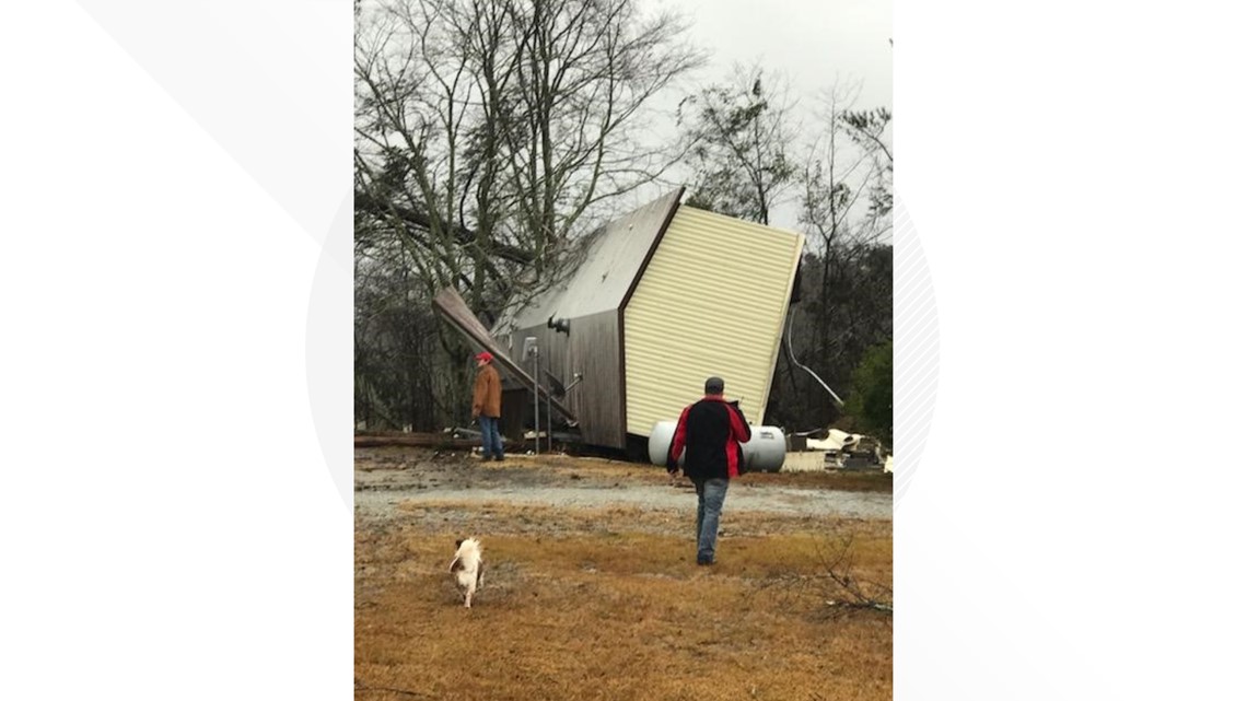 Winds Blow Over Mobile Home In Monroe County Woman Rescued From Inside 13wmaz Com